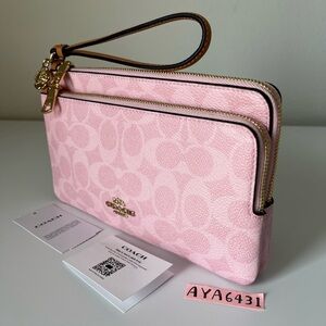 Coach large double zip wristlet🎈🎈